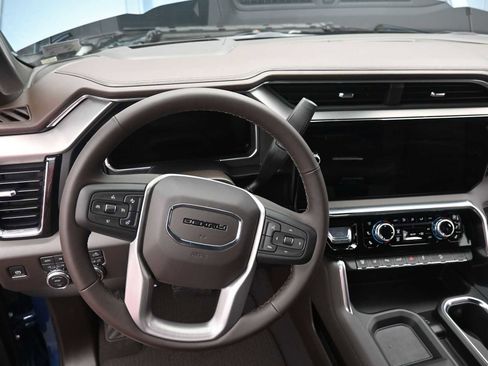 New 2026 GMC Sierra 2500 Denali w/ Denali Reserve Package image 20