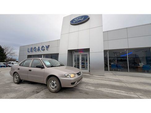 Used 2001 Toyota Corolla CE image 1