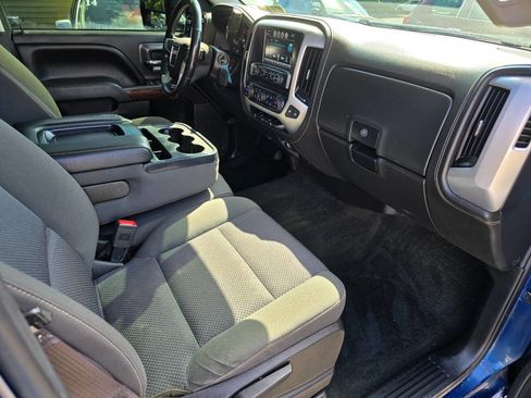 Used 2017 GMC Sierra 1500 SLE w/ SLE Value Package image 26