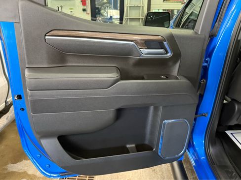 Used 2025 Chevrolet Silverado 1500 LT Trail Boss w/ Protection Package image 22