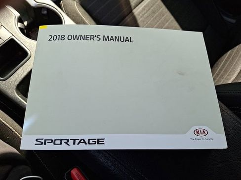 Used 2018 Kia Sportage LX AWD/4WD image 24