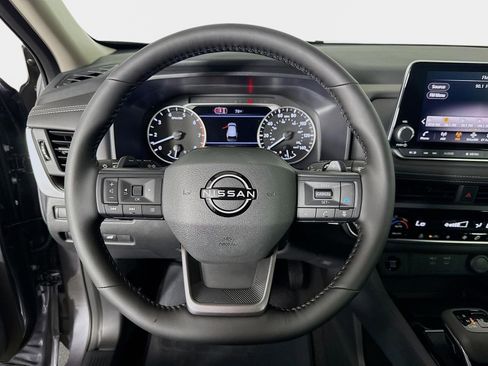 New 2026 Nissan Rogue SV FWD image 12