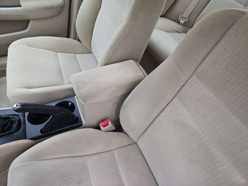Used 2004 Honda Accord LX image 23