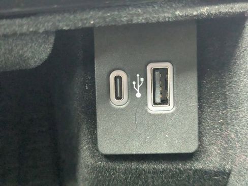 Certified 2022 Lincoln Nautilus Reserve w/ Equipment Group 201A image 23