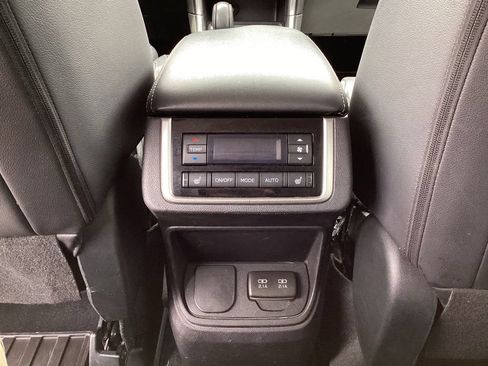 Used 2020 Subaru Ascent Limited w/ Technology Package AWD/4WD image 17