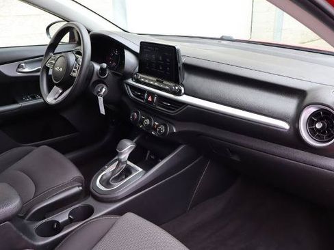 Used 2024 Kia Forte LXS FWD image 30