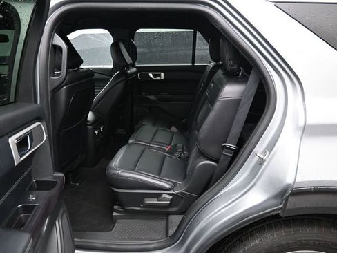 Used 2020 Ford Explorer XLT w/ Equipment Group 202A image 29