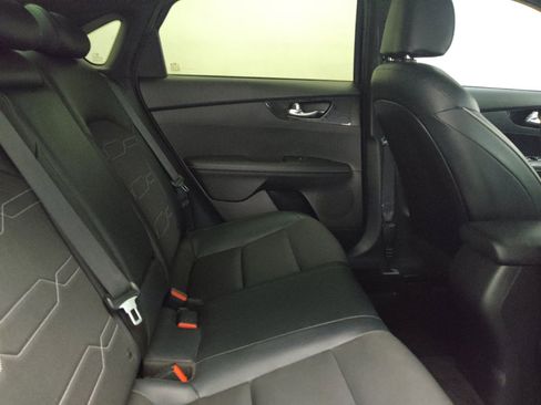 Used 2021 Kia Forte GT-Line image 19