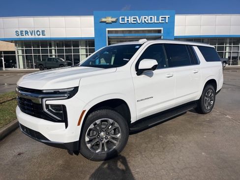 New 2026 Chevrolet Suburban LS image 2