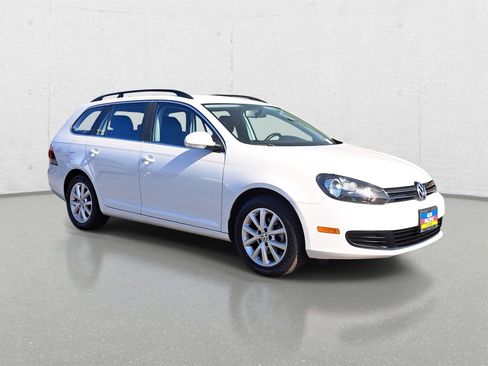 Used 2014 Volkswagen Jetta SportWagen image 3