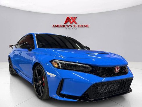 Used 2023 Honda Civic Type R image 9