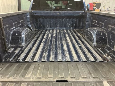 Used 2022 GMC Sierra 1500 SLT w/ SLT Premium Package AWD/4WD image 28
