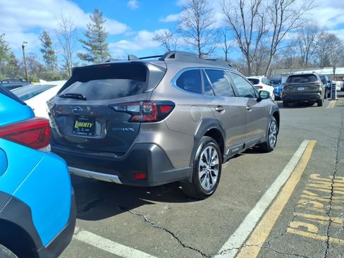 Certified 2023 Subaru Outback Limited image 5