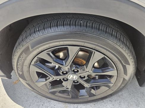 Certified 2025 Honda HR-V Sport image 10
