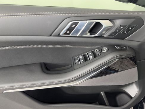 New 2026 BMW X5 xDrive40i w/ M Sport Package image 9