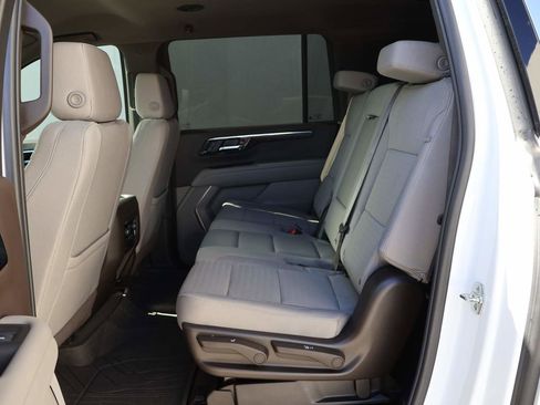 Used 2025 Chevrolet Suburban LS AWD/4WD image 10