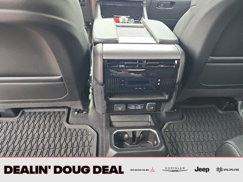 New 2026 Jeep Grand Wagoneer 4WD image 26
