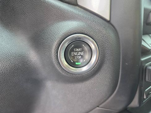 Used 2021 Chevrolet Silverado 1500 LTZ AWD/4WD image 24