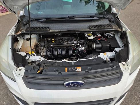 Used 2014 Ford Escape S w/ Equipment Group 101B FWD image 10