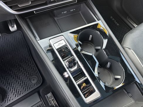 Used 2024 Volkswagen Atlas Cross Sport SEL Premium R-Line image 33