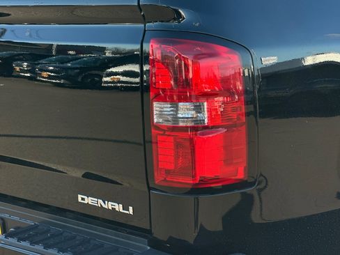 Used 2015 GMC Sierra 3500 Denali image 25