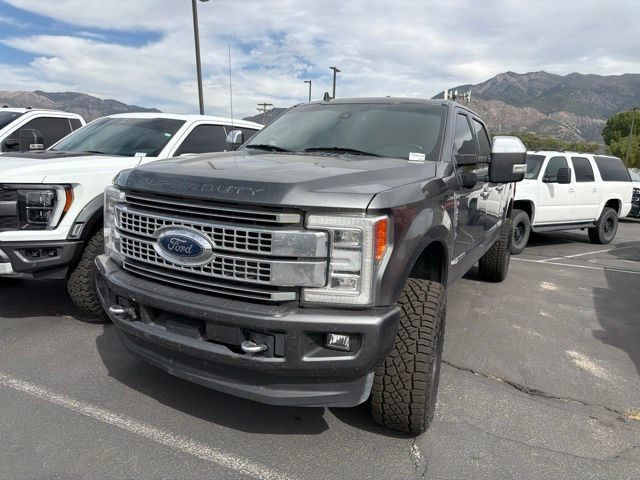 Used 2019 Ford F350 Platinum w/ Platinum Ultimate Package AWD/4WD image 3