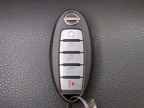 Used 2024 Nissan Altima 2.5 SR w/ SR Premium Package image 29