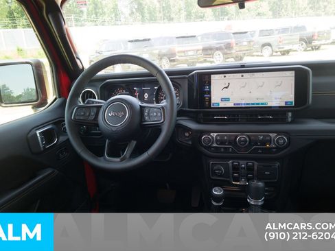 Used 2025 Jeep Gladiator Sport AWD/4WD image 20