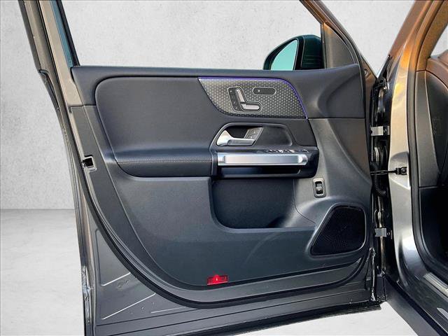 Used 2026 Mercedes-Benz GLB 250 4MATIC image 18