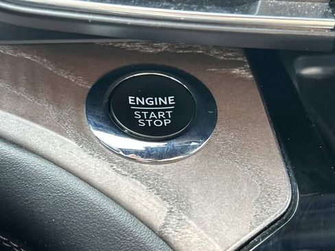 Used 2023 Ford Explorer Platinum w/ Class IV Trailer Tow Package image 37