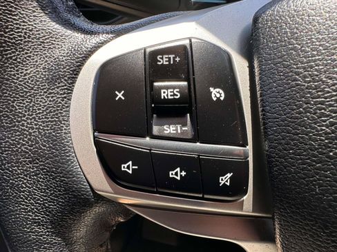 Used 2021 Ford Explorer XLT AWD/4WD image 18