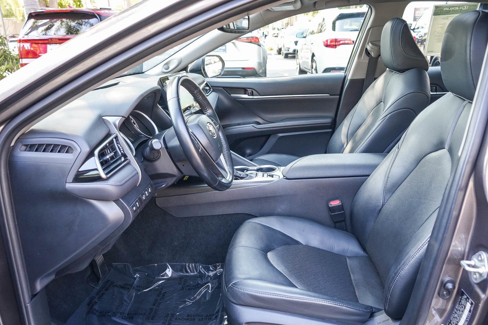 Used 2024 Toyota Camry XLE w/ Navigation Package FWD image 17