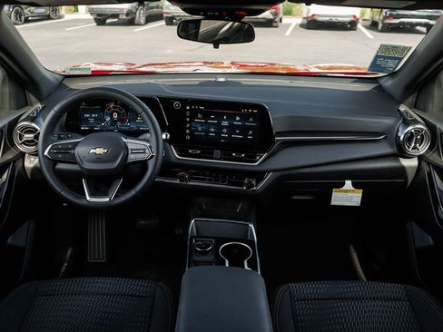 New 2027 Chevrolet Equinox LT AWD/4WD image 12