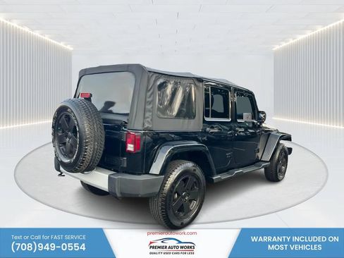 Used 2012 Jeep Wrangler Unlimited Sahara w/ Connectivity Group AWD/4WD image 4