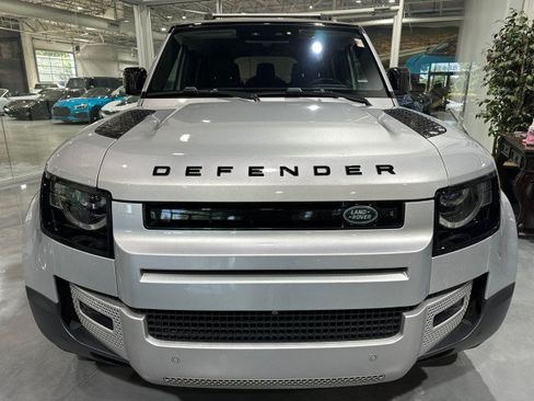 Used 2020 Land Rover Defender 110 First Edition AWD/4WD image 18