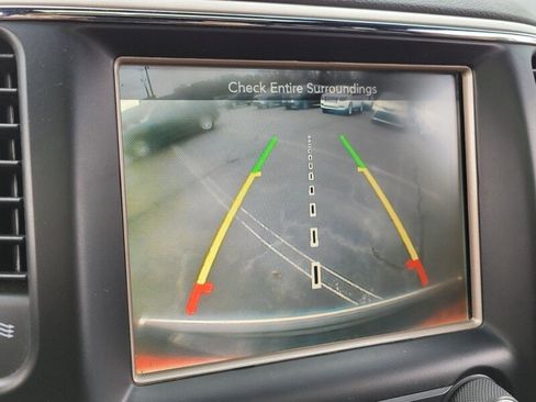 Used 2017 Jeep Grand Cherokee Limited w/ Luxury Group II image 23