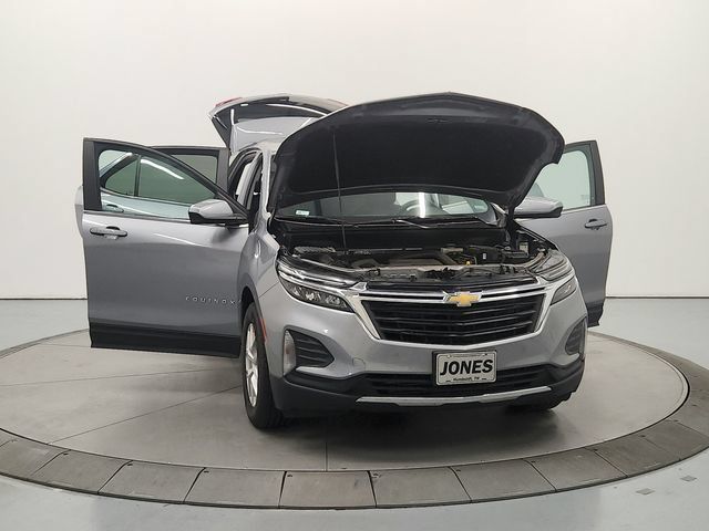 Used 2024 Chevrolet Equinox LT FWD image 11
