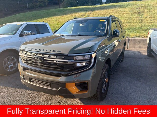 Used 2025 Ford Expedition Tremor AWD/4WD image 14