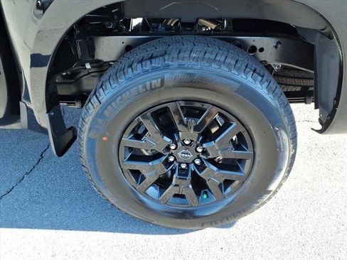 New 2026 Nissan Frontier SV w/ All-Weather Content Package AWD/4WD image 4