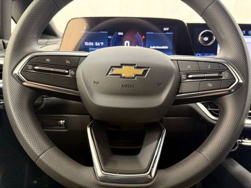 New 2026 Chevrolet Equinox EV LT image 37