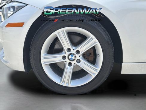Used 2015 BMW 328i xDrive Sedan AWD/4WD image 32