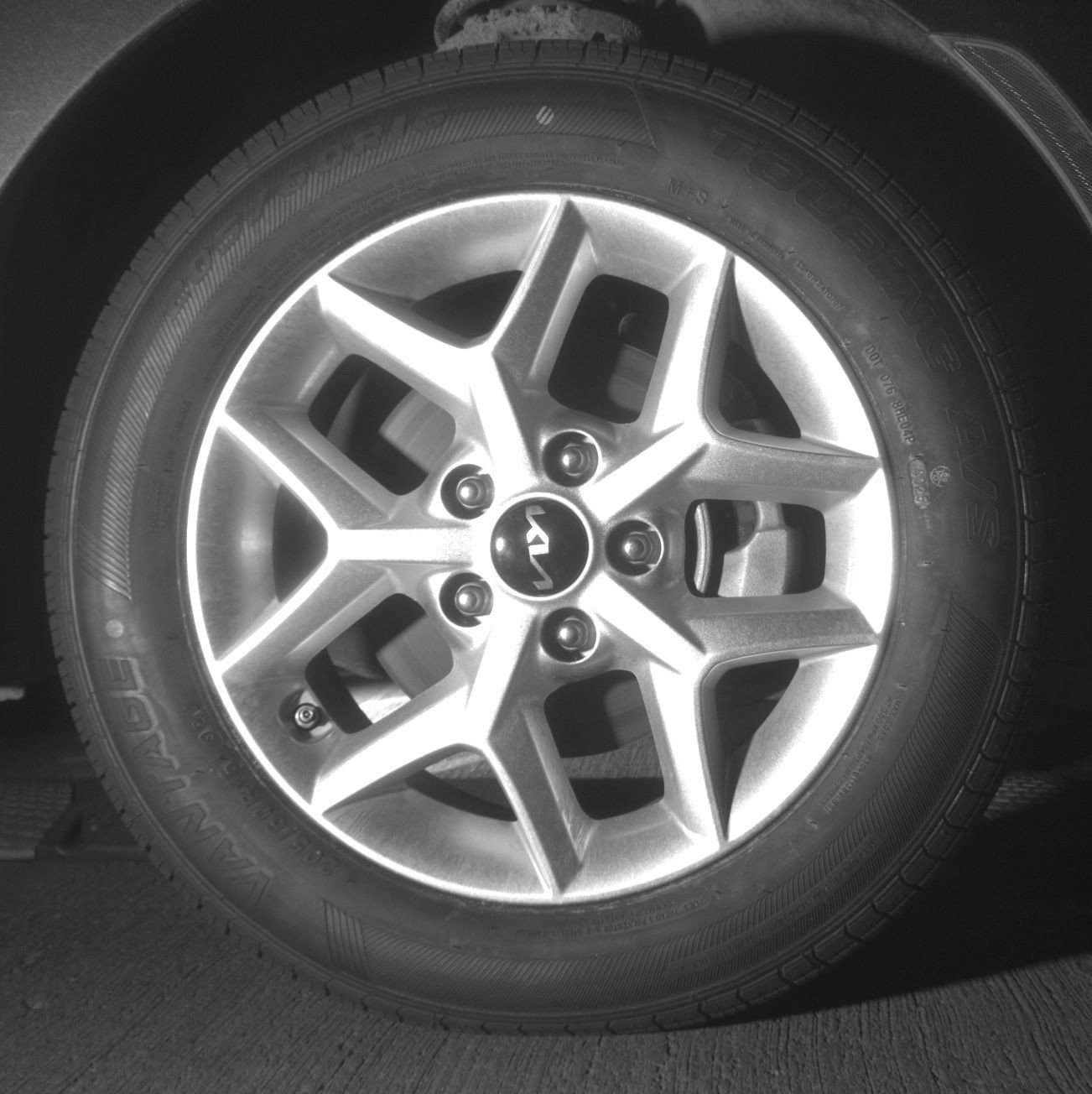 Used 2025 Kia Soul LX w/ LX Technology Package FWD image 15