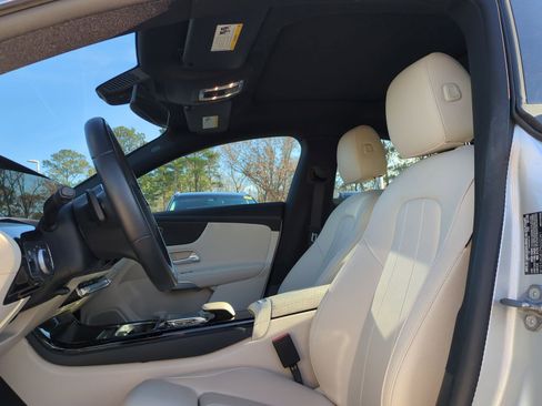 Used 2023 Mercedes-Benz CLA 250 image 16