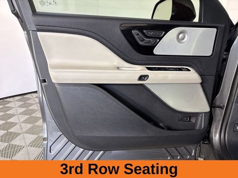 Used 2025 Lincoln Aviator Reserve w/ Equipment Group 201A AWD/4WD image 9
