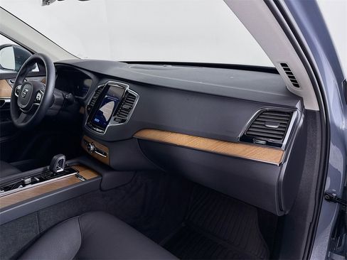 Used 2023 Volvo XC90 T8 Plus w/ Protection Package Premier image 25