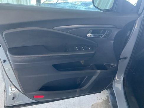 Certified 2022 Honda Pilot Special Edition image 5