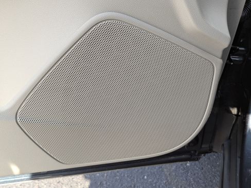 Certified 2021 Cadillac XT4 Premium Luxury image 18