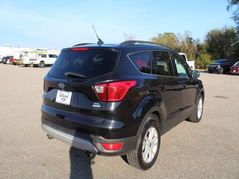 Used 2019 Ford Escape SEL image 11