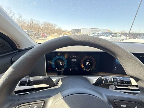 Certified 2025 Hyundai Tucson SEL image 15