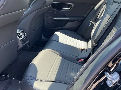 Used 2025 Mercedes-Benz C 300 4MATIC Sedan image 25